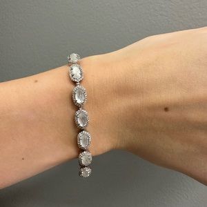 Kendra Scott Cole Bracelet. Rhodium metal.